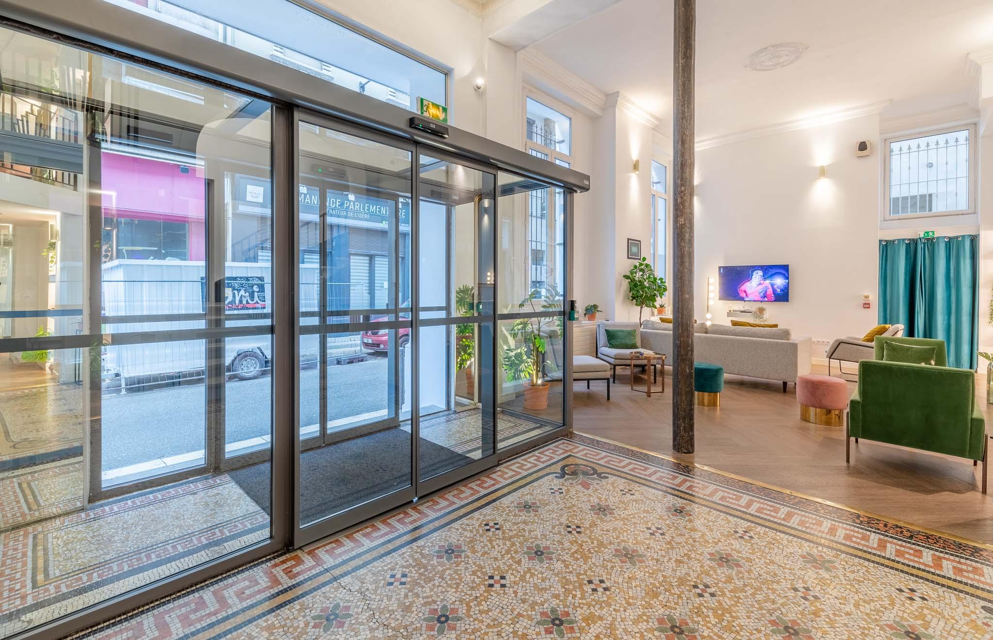 1924 Hotel (Adults Only) Гренобль Экстерьер фото